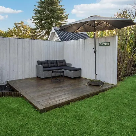 Casa de Férias Lovely In Sjolund