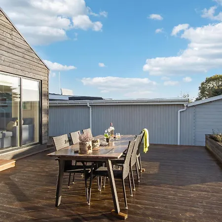 Lovely In Casa de Férias Sjolund